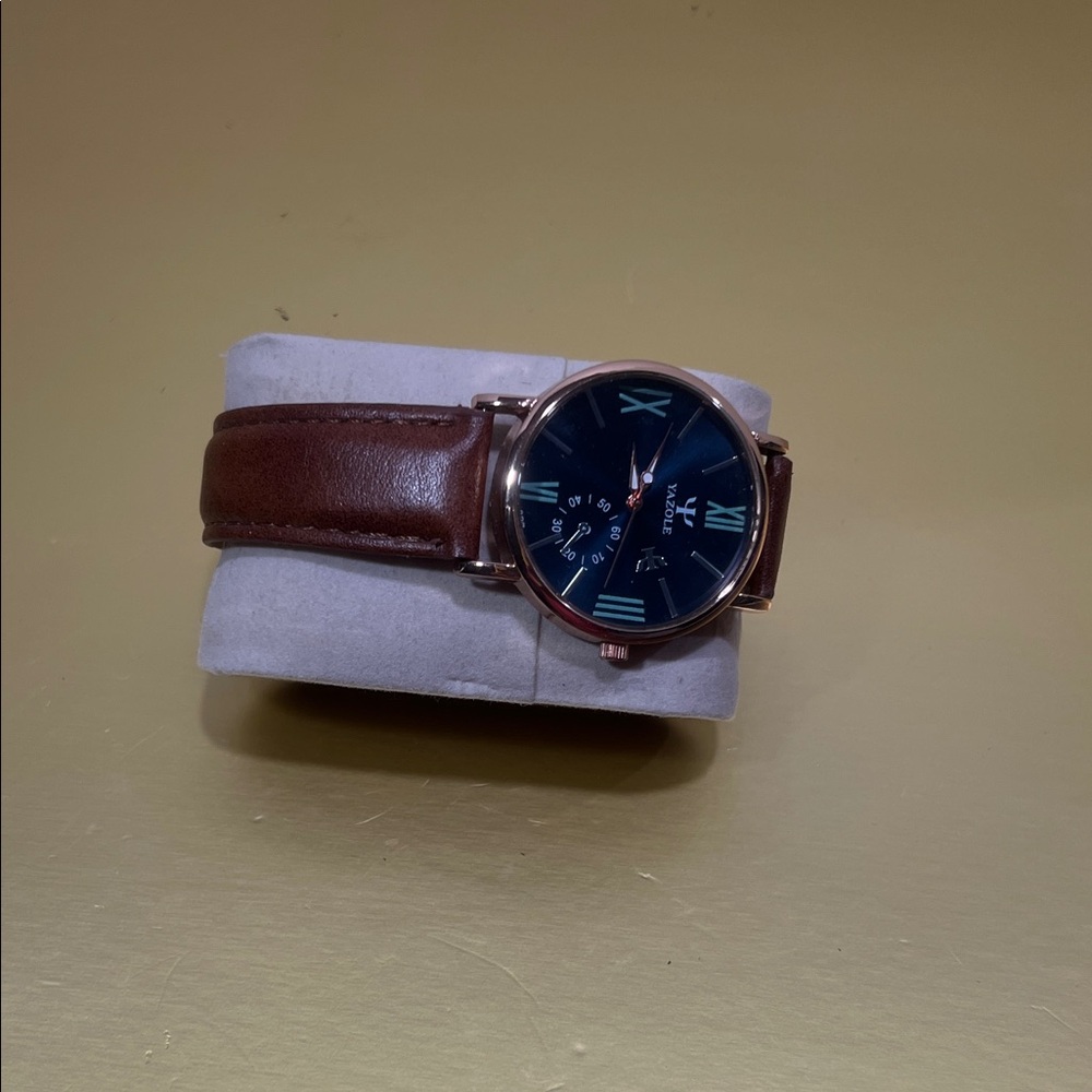 Men's Brown Leather Strap Watch
